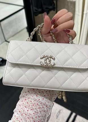 Сумка chanel белая 19 см