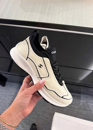 Кроссовки chanel классические молочные беж с черным