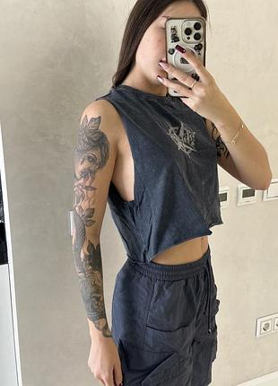 Топи  cropp сірі з принтом 3