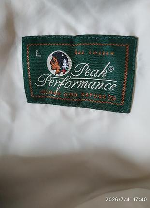 Демисезонная курточка peak performance 6
