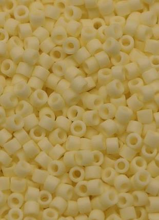 Db-1511-1 бісер miyuki delica beads 11/0 (матовий жовтий блідий)