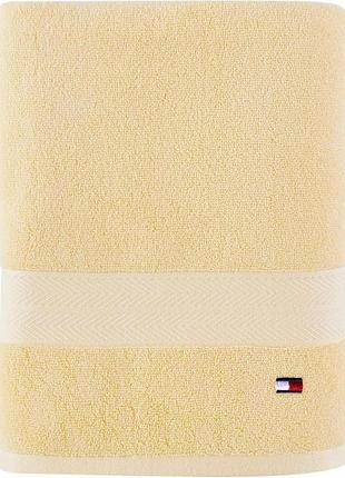 Полотенце банное tommy hilfiger (883893996366) modern american solid cotton bath towel желтое