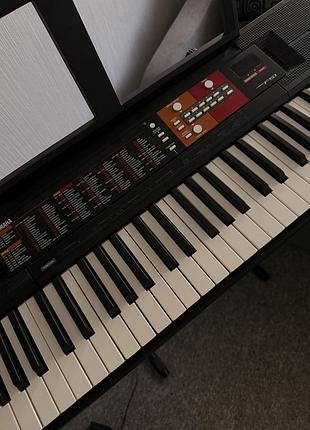 Продаю синтезатор  yamaha prs-f51