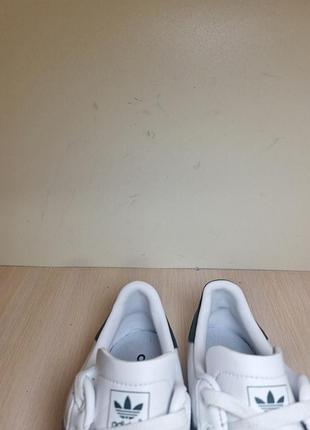 Кроссовки adidas 4
