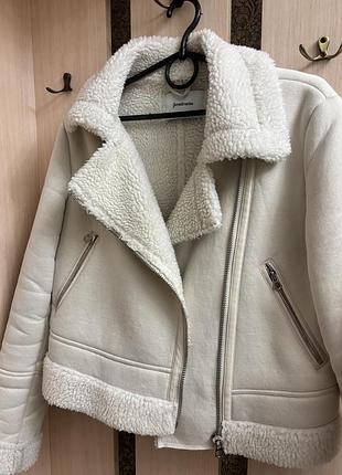 Дублянка stradivarius світла