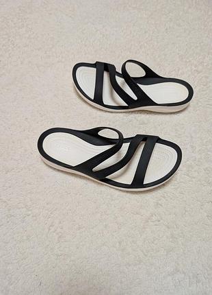 Сандалии шлепанцы crocs swiftwater sandal w 38р 24см