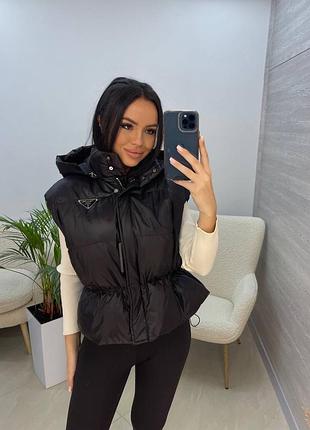 Жилет prada 4
