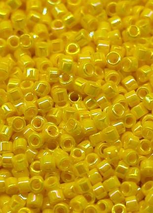Db-160 бісер miyuki delica beads 11/0 (райдужний жовтий яскравий)