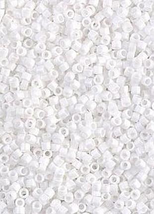 Db-351 бисер miyuki delica beads 11/0 (матовый белый)