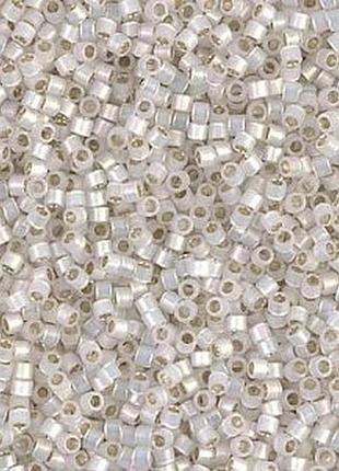 Db-221 бісер miyuki delica beads 11/0 (блискучий білий опал)
