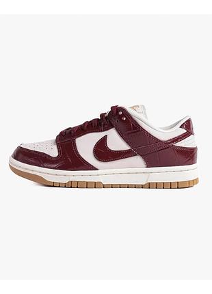 Кросівки жіночі nike dunk low lx beige/bordo