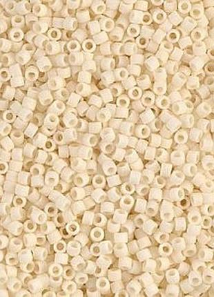 Db-762 бисер miyuki delica beads 11/0 (матовое топленое молоко)