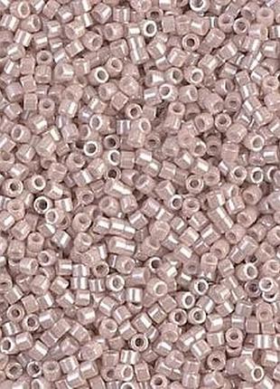 Db-1535-1 бисер miyuki delica beads 11/0 (жемчужный бежевый)