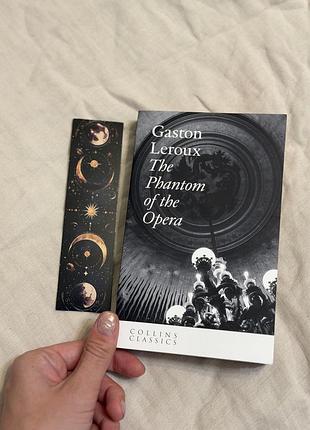 Роман the phantom of the opera, collins classics, gaston leroux