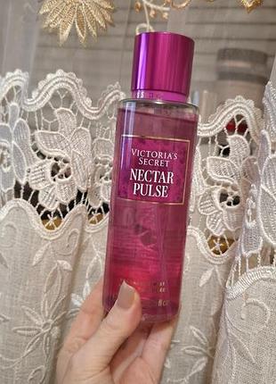 Парфумований спрей для тіла victoria's secret nectar pulse 250 мл для жінок