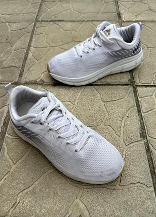 Легкие женские кроссовки кросівки rbx 38p