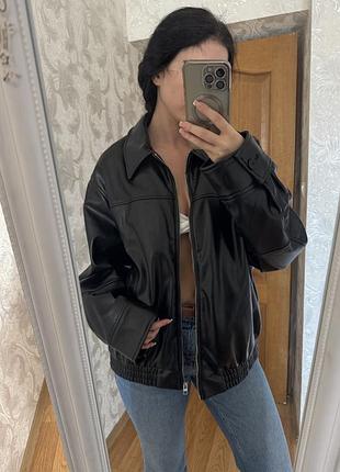 Куртка жіноча zara чорна