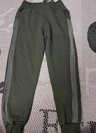 Спортивные штаны