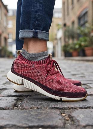 Кроссовки 39 размер, clarks