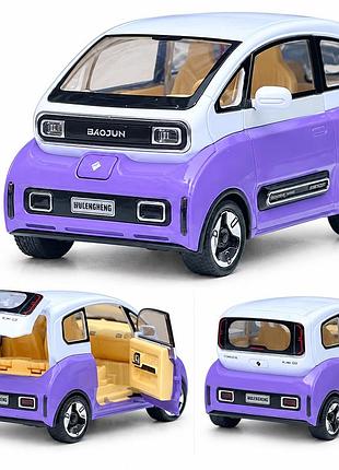 Модель автомобиля baojun kiwi ev 1:24 металлическая машинка инерционная, свет и звук, двери открываются