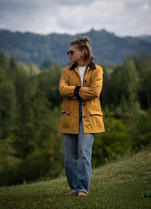 Жіноча куртка land’s end barn jacket гірчичного кольору в стилі barbour