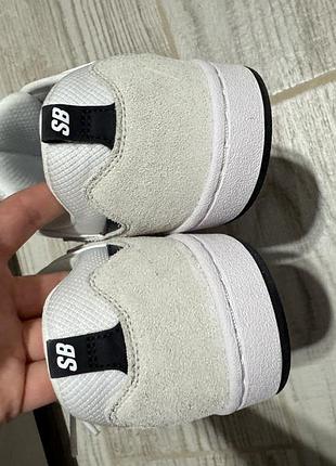 Кросівки nike білі з чорним 4