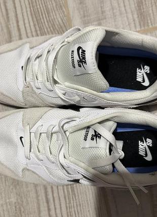 Кросівки nike білі з чорним 3
