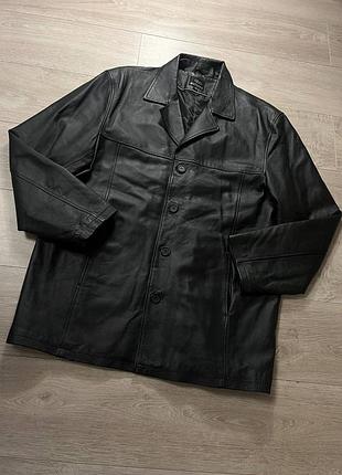 Мужская плотная кожаная куртка в стиле hugo boss