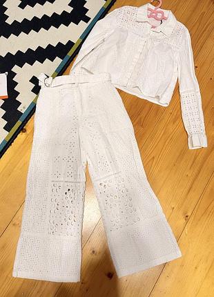 Класичний костюм для дівчинки zara білий мереживний