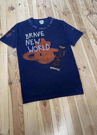 Футболка vivienne westwood man brave new world print t-shirt