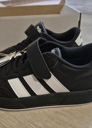 Кросівки для підлітківadidas