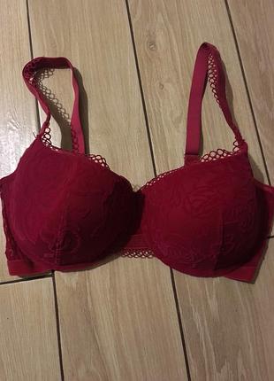 Бюстгальтер жіночий triumph women's velvet rose spotlight whu push up bra червоний