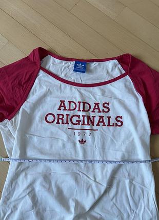 Футболка жіноча adidas originals біла з червоним