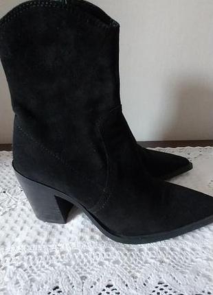Черевики жіночі zara козаки замшеві чорні