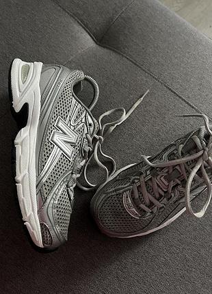 Легкі кросівки new balance 740 3