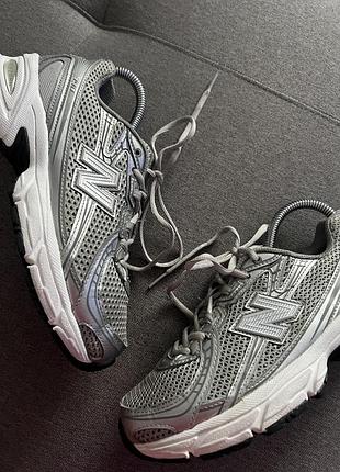 Легкі кросівки new balance 740 5
