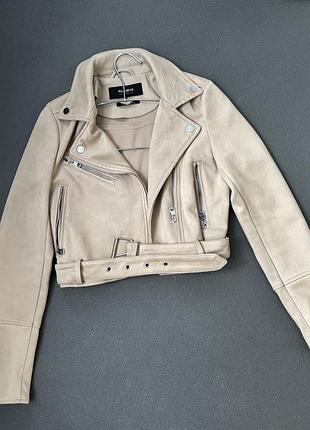Куртка жіноча pull and bear косуха бежева xs