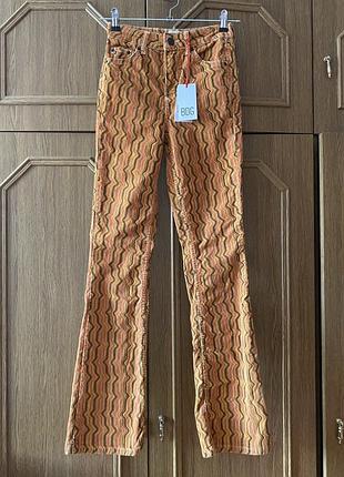 Нові вельветові брюки кльош bdg/ urban outfitters