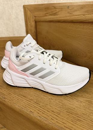Кросівки adidas galaxy 6 білі з рожевим