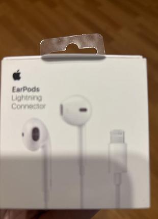 Навушники apple earpods lightning connector