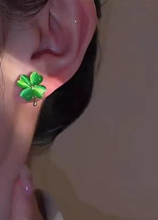 Серьги изумрудные клевера 4