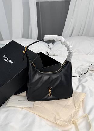 Женская сумка премиум black leather hobo bag with gold hardware
