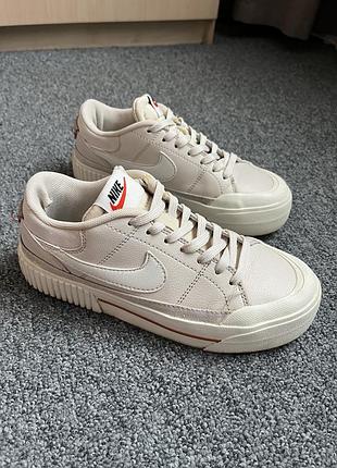 Кросівки жіночі nike, бежеві, розмір 37.5, довжина устілки 23.5 см, шкіра