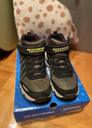 Зимове взуття skechers