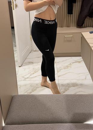 Лосіни жіночі nike укорочені чорні s