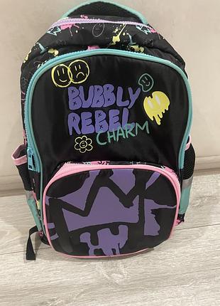 Рюкзак для дівчаток bubbly rebel charm чорний з різнокольоровим принтом