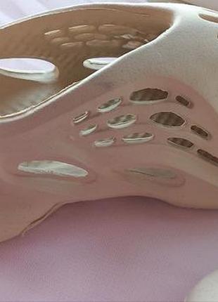 Взуття yeezy foam runner 3