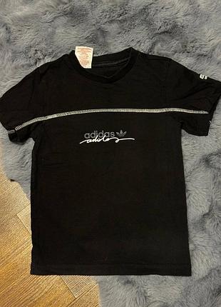 Детская футболка adidas 🖤
