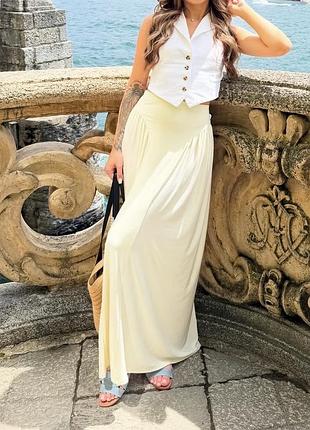 Довга спідниця жіноча prettylittlething молочна