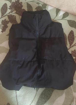 Продам жилетку ,розмір,с,м